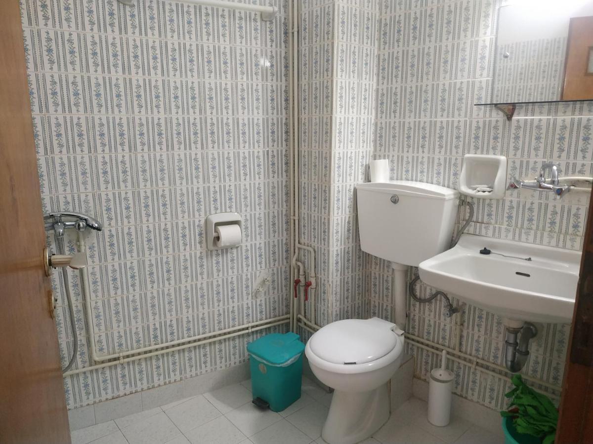 Poulea Rooms カラマタ エクステリア 写真